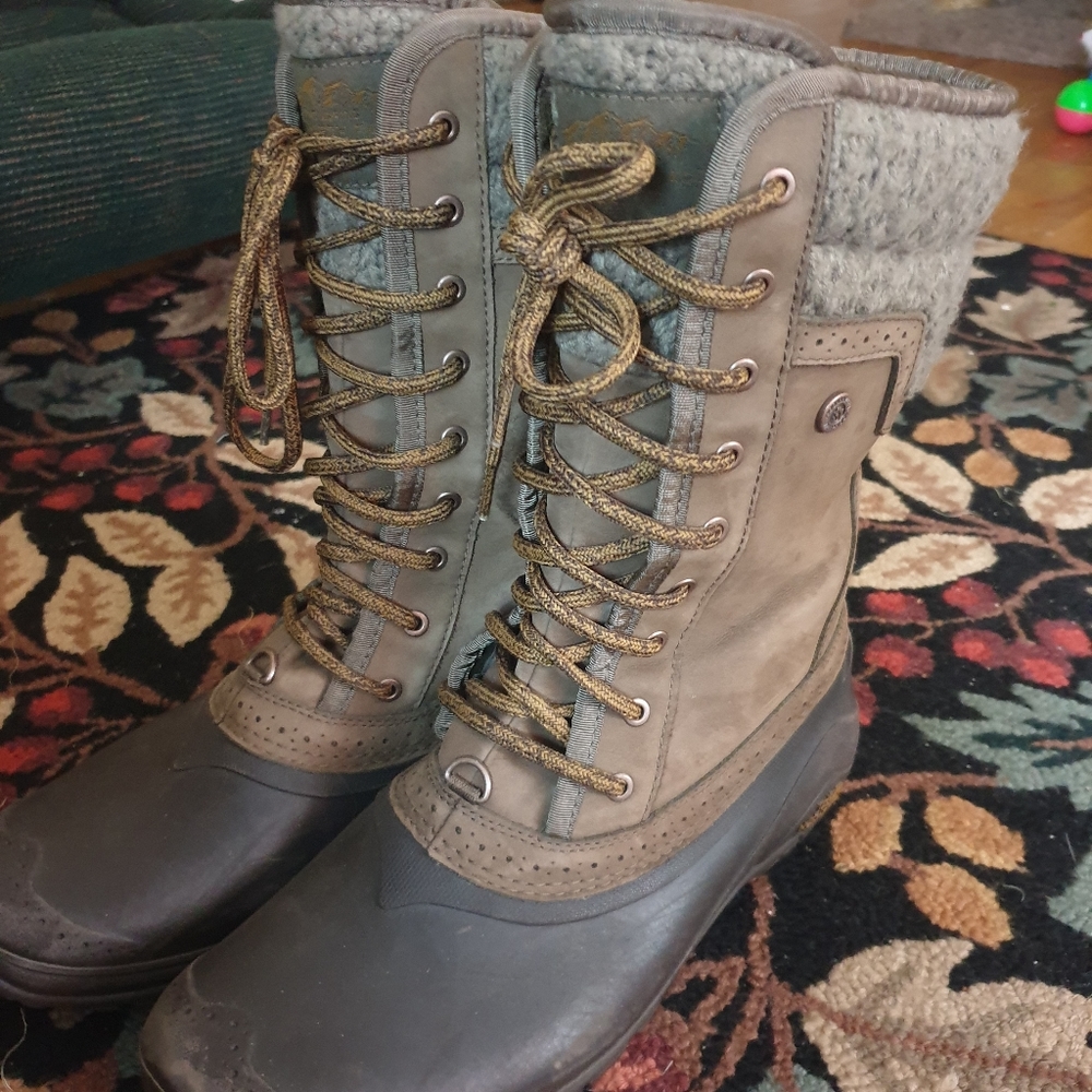 Winter boots